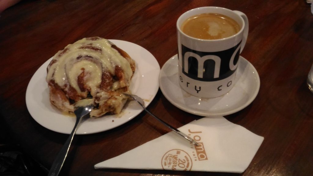 【ラオス】ビエンチャンでおすすめのカフェ＆レストラン　ベーカリーカフェ「ジョマ」＆インド料理「ナジム」