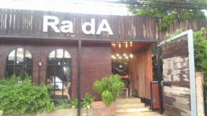 マハサラカムに意識バリ高の猫カフェ爆誕！！「Rada Coffee」