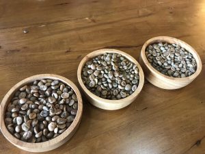 イサーンのローカルカフェでコーヒーの生豆を買って自家焙煎してみた