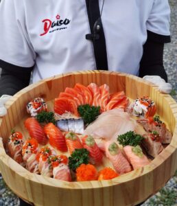 タイにドライブイン・ビュッフェ爆誕！！車内で寿司バイキング